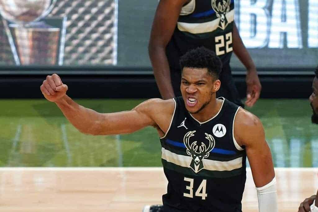 Best PrizePicks NBA Player Predictions: Giannis Antetokounmpo Gets Freakish (November 20)