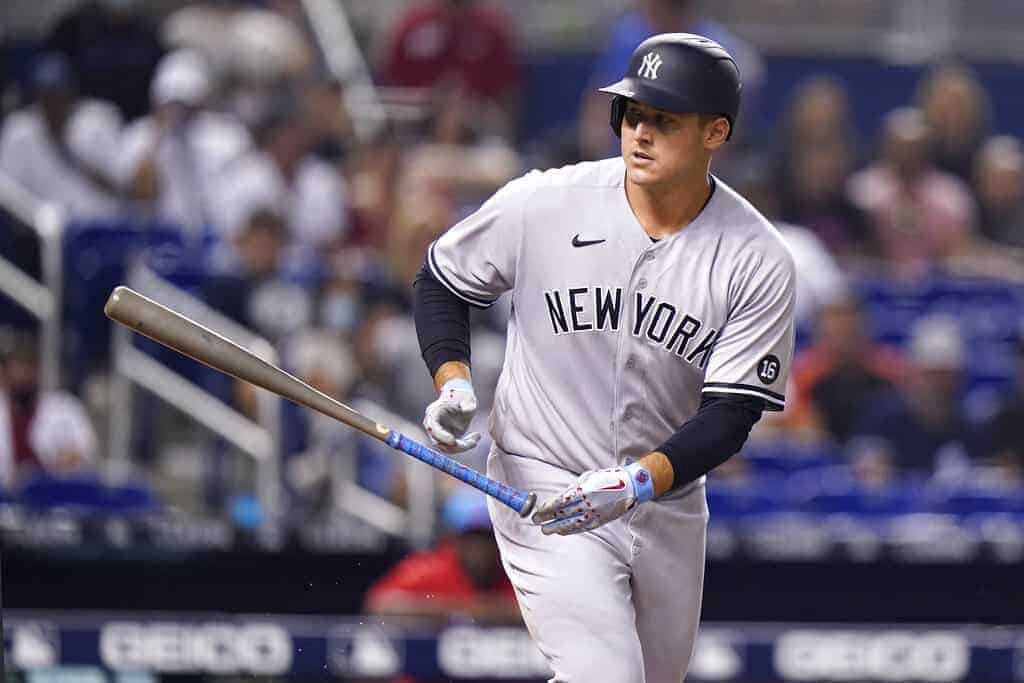 The best MLB player prop bets and home run picks for today, Monday, May 20, including a bet for Anthony Rizzo...