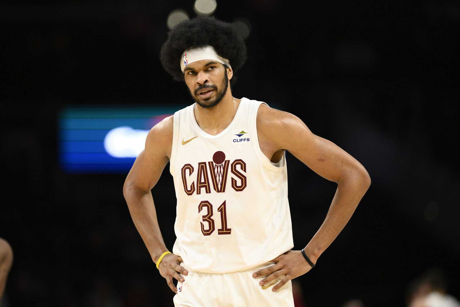 The top Underdog Fantasy NBA pick'em predictions for Monday's slate includes a play on Jarrett Allen as he is going against...